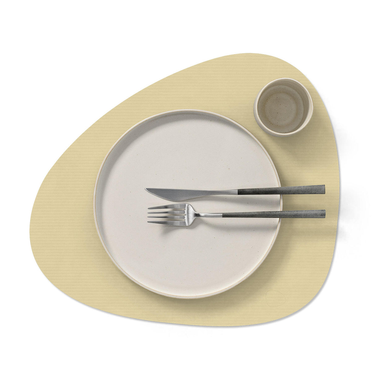 Hochwertiges Tischset Curve aus recyceltem Leder in Corduroy Lemon Sorbet bei Velvetana