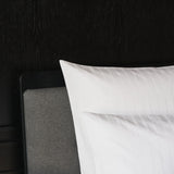 Detailansicht der Bettwäsche Sound von Velvetana - Streifenmuster mit edlem Look für Hotels