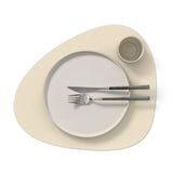 Tischset aus recyceltem Leder in Corduroy Vanilla mit Struktur bei Velvetana