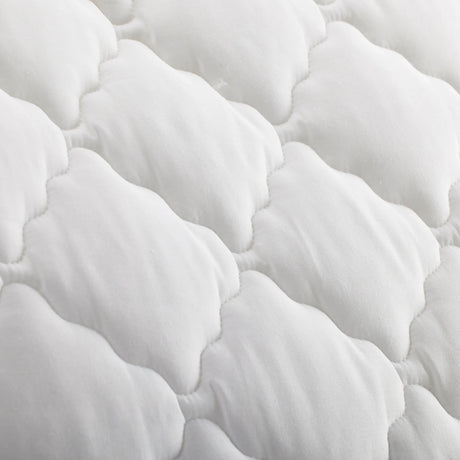 Detailaufnahme der Steppung - atmungsaktiver, allergikerfreundlicher Polster mit innovativer Füllung