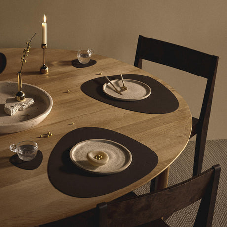 Edles Tischset in Braun von Lind DNA bei Velvetana jetzt bestellen
