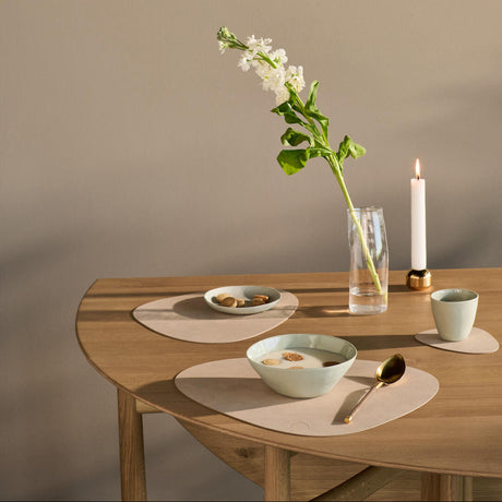 Tischset aus recyceltem Leder für schön gedeckten Tisch bei Velvetana bestellen