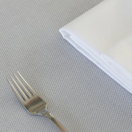 Detailaufnahme der grauen Tischdecken-Kombination - luxuriöse Farbkombination für stilvolle Restaurants