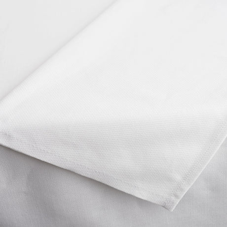 Randverarbeitung der Tischdecke Dijon - feine Verarbeitung & edler Glanz für gehobene Tischkultur