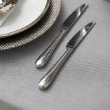 Tischwäsche midnight mit silbernem Besteck - luxuriöse Tischgestaltung für stilvolle Events & Hotels