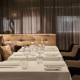 Restaurant mit weißer Tischwäsche Torino - stilvolle, edle Atmosphäre für gehobene Gastronomie